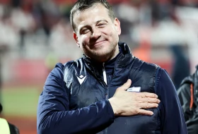 Nenad Lalatović ponovo na Karađorđu, Voša časti navijače besplatnim ulazom